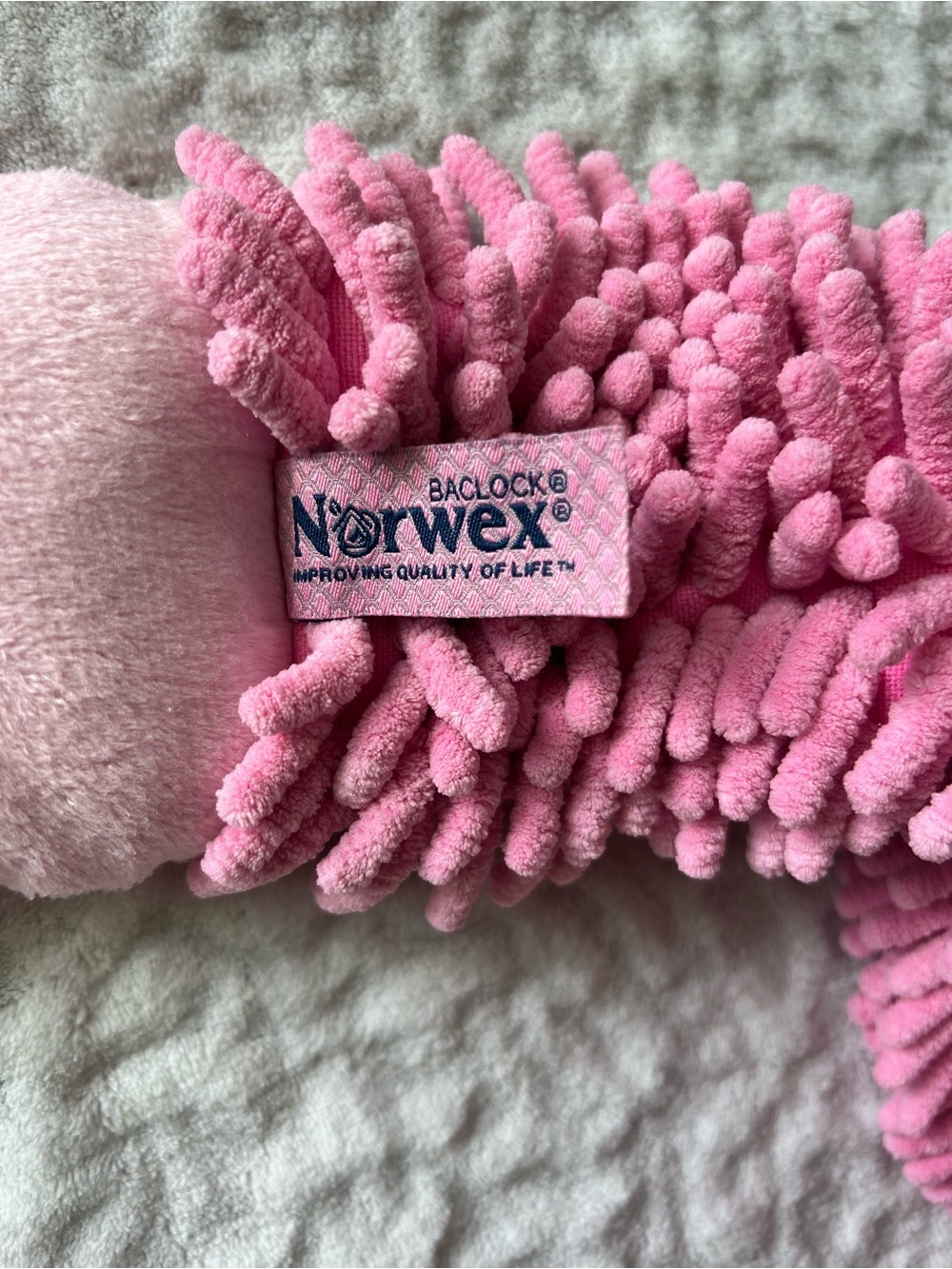 Norwex Hand Towel Pet To Dry Pig Hanging - Picture 6 of 6